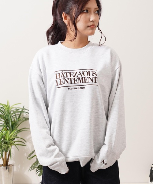 1111clothing(ワンフォークロージング)の「CVC裏毛 ロゴ刺繍 スウェットシャツ / CVC Fleece Logo Embroidered Sweatshirt(スウェット・メンズ・ダークブラウン/アッシュ/ブラック・M/L)」の3枚目の写真