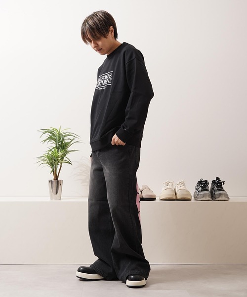 1111clothing(ワンフォークロージング)の「CVC裏毛 ロゴ刺繍 スウェットシャツ / CVC Fleece Logo Embroidered Sweatshirt(スウェット・メンズ・ダークブラウン/アッシュ/ブラック・M/L)」の14枚目の写真