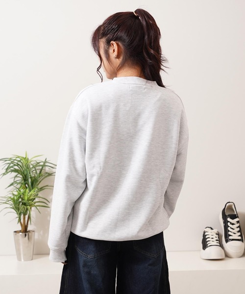 1111clothing(ワンフォークロージング)の「CVC裏毛 ロゴ刺繍 スウェットシャツ / CVC Fleece Logo Embroidered Sweatshirt(スウェット・メンズ・ダークブラウン/アッシュ/ブラック・M/L)」の9枚目の写真