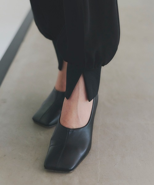 anuans（アニュアンス）の「スクエアトゥパンプス（パンプス・レディース・ブラウン/ブラック/イエロー系その他・SMALL/MEDIUM/LARGE）」の4枚目の写真