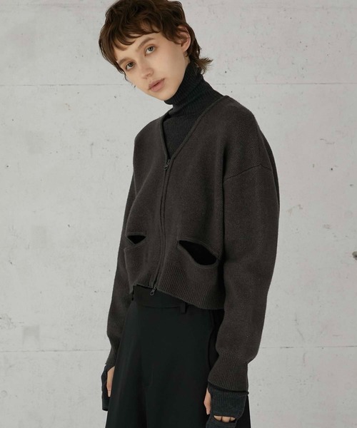 LA PEAU DE GEM（ラポドゥジェム）の「【LA PEAU DE GEM】fake pocket cardigan/フェイクポケットカーディガン（カーディガン/ボレロ・レディース・ブラック/グレー・FREE）」の18枚目の写真