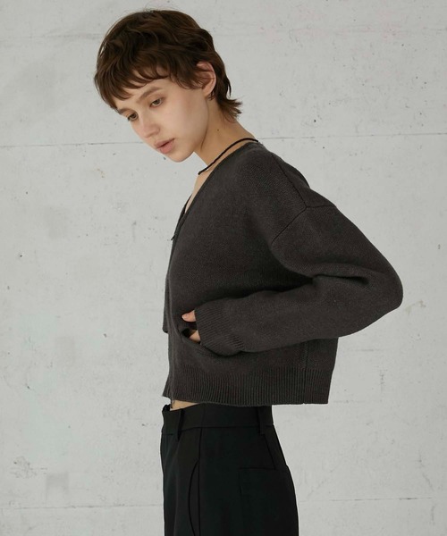 LA PEAU DE GEM（ラポドゥジェム）の「【LA PEAU DE GEM】fake pocket cardigan/フェイクポケットカーディガン（カーディガン/ボレロ・レディース・ブラック/グレー・FREE）」の12枚目の写真