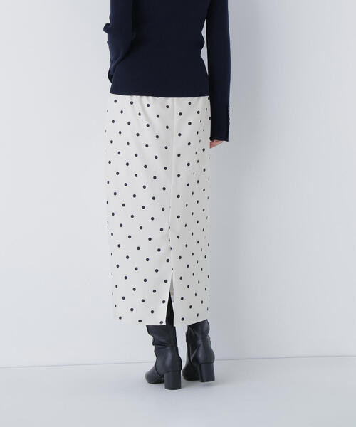 NATURAL BEAUTY BASIC（ナチュラルビューティーベーシック）の「◇ドットサテンタイトスカート（スカート・レディース・ホワイト系その他/ブラック系その他・P/S/MEDIUM）」の16枚目の写真