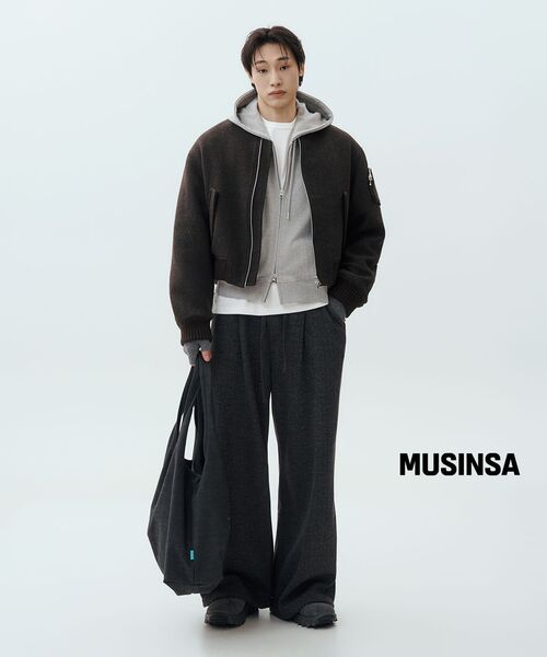 DNSR(ディーエヌエスアール)の「ニットバンディングワイドパンツチャコール(その他パンツ・メンズ・その他・LARGE/MEDIUM/SMALL)」の5枚目の写真