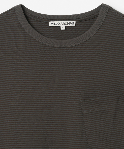 Millo Archive（ミロ アーカイブ）の「ストライプポケットTシャツ[ヴィンテージブラウン]（Tシャツ/カットソー・メンズ・その他・MEDIUM/LARGE/X-LARGE）」の2枚目の写真