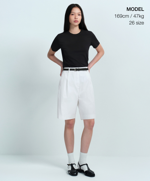 MUSINSA STANDARD WOMAN（ムシンサスタンダードウーマン）の「ウィメンズコットンワイドバミューダショーツ[ホワイト]（その他パンツ・レディース・その他・30/24/25/26/27/28/29）」の2枚目の写真