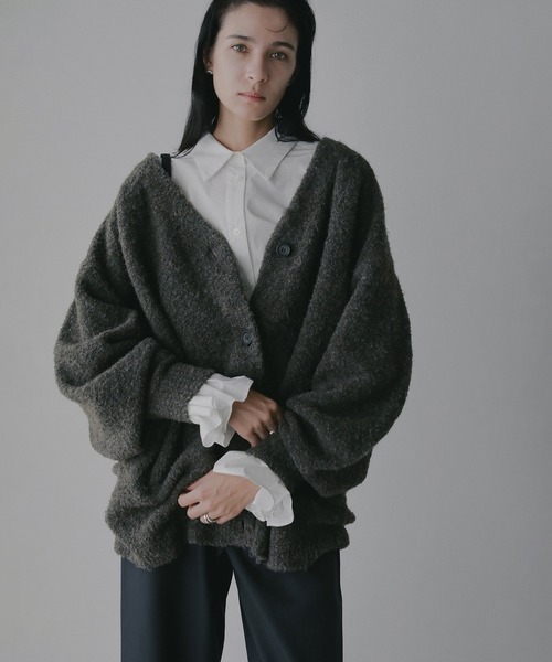 MANOF(マノフ)の「MIX BOUCLE KNIT CARDIGAN(カーディガン/ボレロ・レディース・レッド/ブラウン/アイボリー・F)」の15枚目の写真