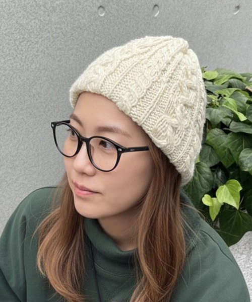 HIGHLAND 2000(ハイランドトゥーサウザンド)の「【HIGHLAND2000】ハイランド2000 イギリス製 ニットキャップ ケーブル BOBCAP ブリティッシュウール(ニットキャップ/ビーニー・レディース・クリーム/グレー/オートミール/ネイビー/ブラック/オリーブ・FREE)」の3枚目の写真