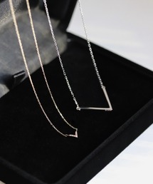 cui-cui（キュイキュイ）の「Vモチーフ ペア ネックレス | K10YG/K10WG/SV925（ネックレス・メンズ）」