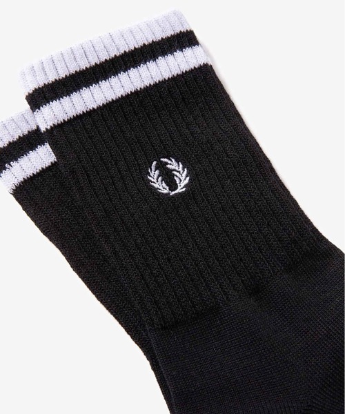 FRED PERRY(フレッドペリー)の「ZOZO限定ギフトセット/フレッドペリースウェット&ソックスセット(スウェット・メンズ・ベージュ/ブラック・S/M/L/XL)」の11枚目の写真