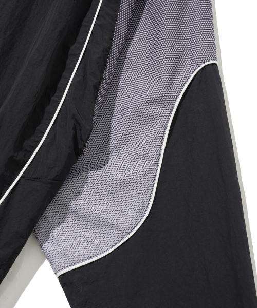 PHYPS MOTORCYCLE(フィップスモーターサイクル)の「Speed Track Solid nylon Long Sleeve Black(Tシャツ/カットソー・レディース・その他・LARGE/X-LARGE/SMALL/MEDIUM)」の2枚目の写真