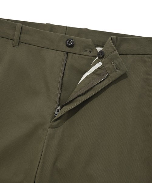 COVERNAT(カバーナット)の「チノスリムストレートパンツカーキ(その他パンツ・レディース・その他・LARGE/X-LARGE/SMALL/MEDIUM)」の4枚目の写真