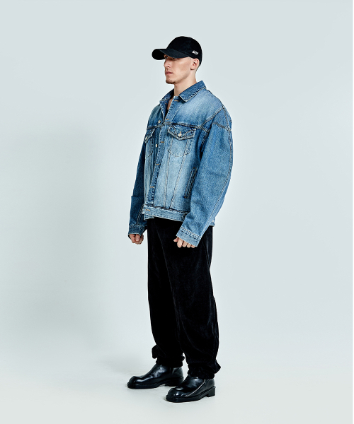 51%（フィフティーワンパーセント）の「Thong Denim Jacket - Blue（デニムジャケット・メンズ・その他・SMALL/MEDIUM/LARGE）」の3枚目の写真
