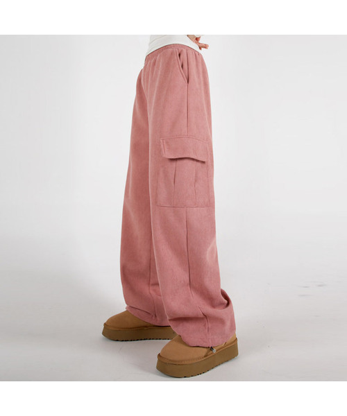 UMM(ウム)の「Women's Heavy Fleece Lining Cargo Wide Corduroy Pants (6 Colors)(その他パンツ・レディース・ブラック/ベージュ/ネイビー/ブラウン/ピンク/アイボリー・MEDIUM/LARGE)」の6枚目の写真