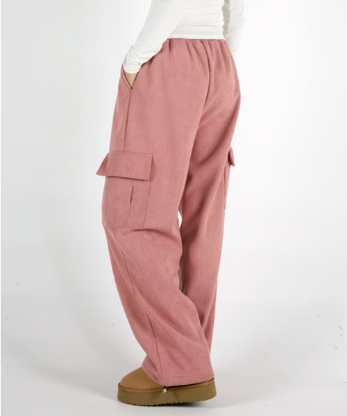 UMM(ウム)の「Women's Heavy Fleece Lining Cargo Wide Corduroy Pants (6 Colors)(その他パンツ・レディース・ブラック/ベージュ/ネイビー/ブラウン/ピンク/アイボリー・MEDIUM/LARGE)」の16枚目の写真