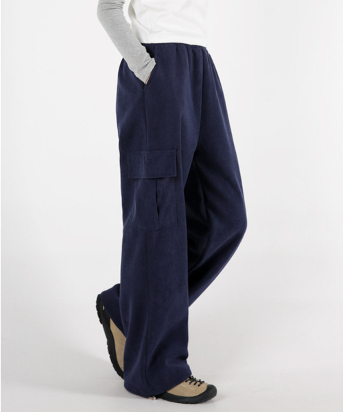 UMM(ウム)の「Women's Heavy Fleece Lining Cargo Wide Corduroy Pants (6 Colors)(その他パンツ・レディース・ブラック/ベージュ/ネイビー/ブラウン/ピンク/アイボリー・MEDIUM/LARGE)」の18枚目の写真