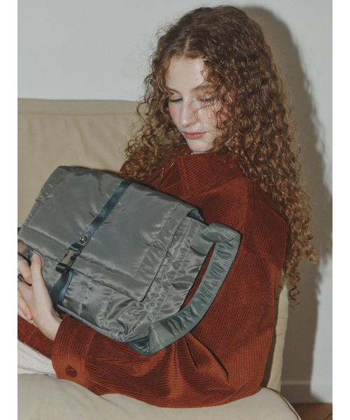 MAISON CREME(メゾンクレム)の「Canele Belt bag_ L size_Khaki(メッセンジャーバッグ・レディース・その他・FREE)」の5枚目の写真