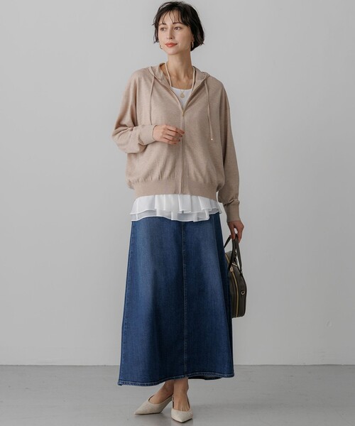 23区 L（ニジュウサンクオオキイサイズ）の「ナチュラルコットンベア シアーペプラム タンクトップ（タンクトップ・レディース・ブラック系/ホワイト系・48/46/44）」の22枚目の写真