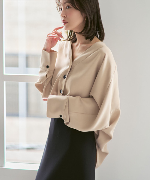 Noble（ノーブル）の「《追加・WEB限定カラー》エステルダブルクロスカーデブラウス（シャツ/ブラウス・レディース・ベージュ/ホワイト系その他/ベージュ系その他・FREE）」の17枚目の写真