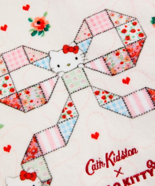Cath Kidston(キャスキッドソン)の「Cath Kidston × Hello Kitty タオルハンカチ Patchwork(ハンカチ/ハンドタオル・キッズ・ライトピンク・FREE)」の4枚目の写真