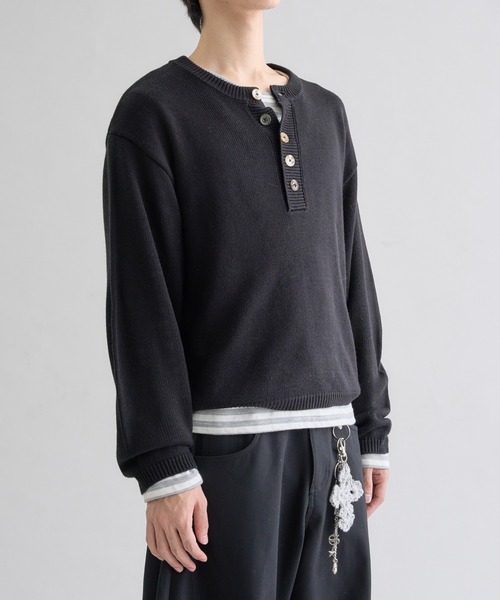 EPNK（イーピーエヌケー）の「Contrast Button Henley Neck Knit / コントラストボタンヘンリーネックニット（ニット/セーター・メンズ・アイボリー/ブラック・SMALL/LARGE/MEDIUM）」の19枚目の写真