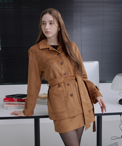 HYEYEONG KIM(ヘヨン キム)の「コーディネートセットスエードシングルボタンジャケット-キャメル(チェスターコート・レディース・その他・FREE)」の1枚目の写真
