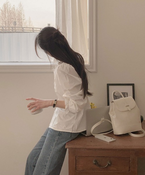 FAVORITO(ファヴォリート)の「Vネック パフスリーブブラウス(シャツ/ブラウス・レディース・ホワイト・F)」の18枚目の写真