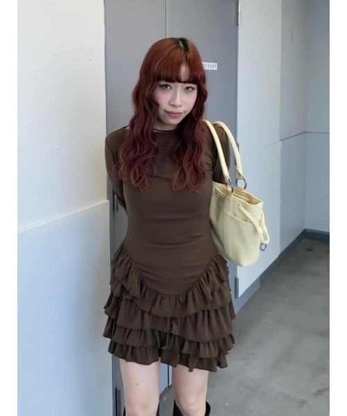 SLY(スライ)の「MICHIXSLY HEM FRILL L/S TOPS ミチスライヘムフリルロングスリーブトップス 冬服 春服(Tシャツ/カットソー・レディース・ブラウン/オフホワイト・FREE)」の21枚目の写真