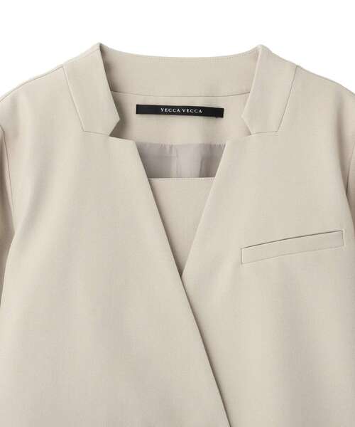 YECCA VECCA（イェッカヴェッカ）の「【2点SET】ショートジャケットセットキャミワンピース（ワンピース・レディース・ネイビー/ライトベージュ・FREE）」の4枚目の写真