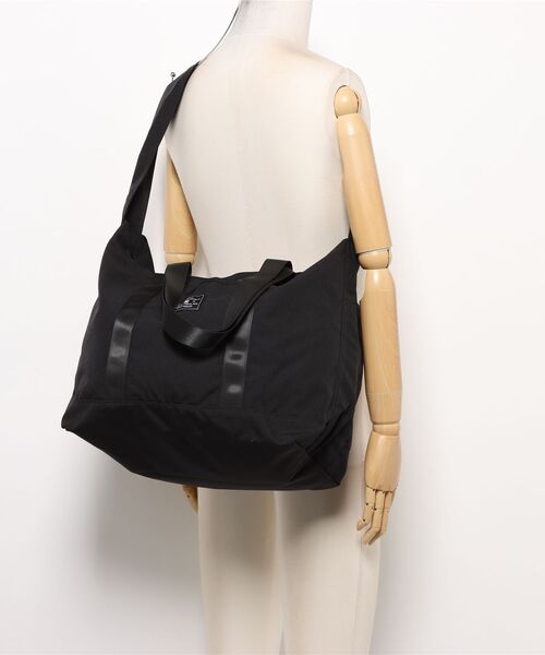 DC SHOES(ディーシーシューズ)の「DC SHOES メンズ 26 SHOULDER BAG【2026年春夏モデル】/30リッターショルダーバッグ(ショルダーバッグ・メンズ・ブラック・FREE)」の6枚目の写真