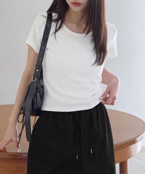 ラウンドネックコンパクト半袖Tシャツ（Tシャツ/カットソー）｜CHAN ME