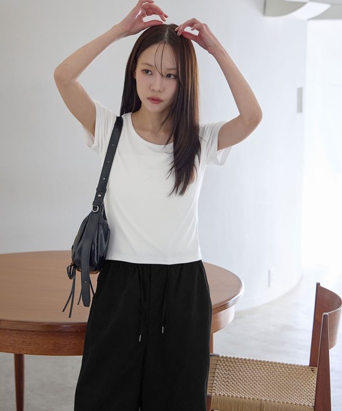 CHAN ME（チャンミ）の「ラウンドネックコンパクト半袖Tシャツ（Tシャツ/カットソー・レディース・ホワイト/ブラウン/ブラック/ネイビー/杢グレー・SMALL/X-LARGE/LARGE/MEDIUM）」の7枚目の写真