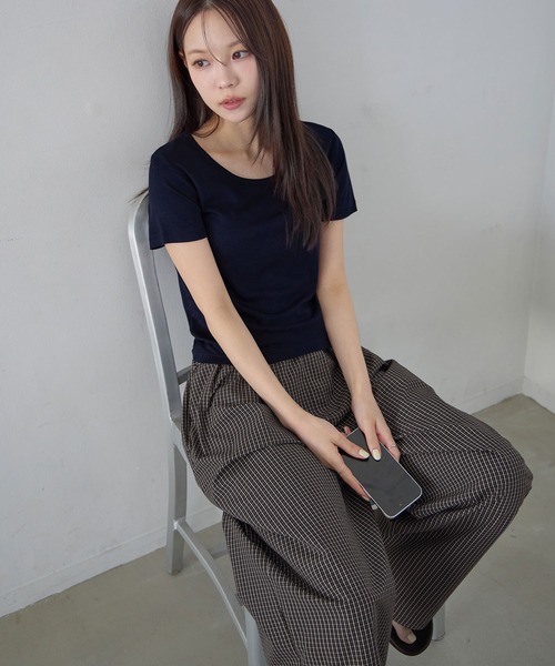 CHAN ME（チャンミ）の「ラウンドネックコンパクト半袖Tシャツ（Tシャツ/カットソー・レディース・ホワイト/ブラウン/ブラック/ネイビー/杢グレー・SMALL/X-LARGE/LARGE/MEDIUM）」の16枚目の写真