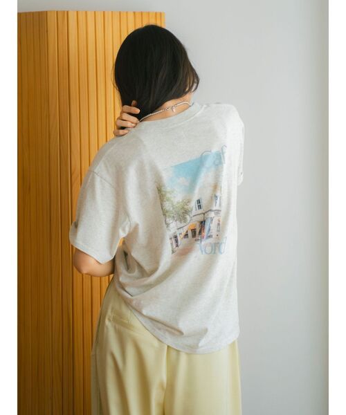Ungrid（アングリッド）の「バックフォトプリントTee（Tシャツ/カットソー・レディース・チャコールグレー/オフホワイト/グリーン/ライトグレー・FREE）」の5枚目の写真