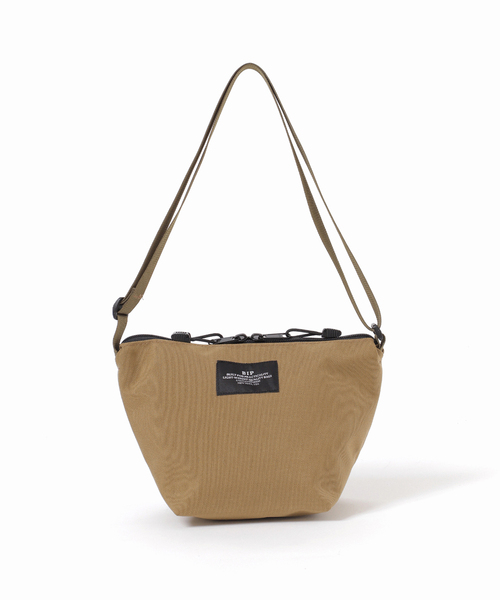 BAGSINPROGRESS（バッグズインプログレス）の「【BAGS IN PROGRESS】MICRO TOTE：ショルダーバッグ（ショルダーバッグ・レディース・レッド/ベージュ・FREE）」の7枚目の写真