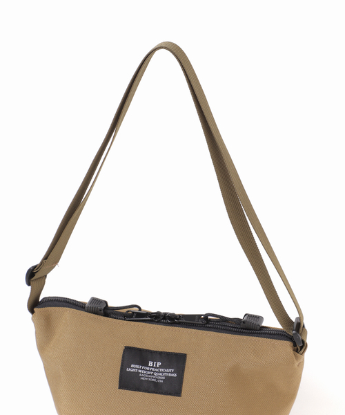 BAGSINPROGRESS（バッグズインプログレス）の「【BAGS IN PROGRESS】MICRO TOTE：ショルダーバッグ（ショルダーバッグ・レディース・レッド/ベージュ・FREE）」の13枚目の写真