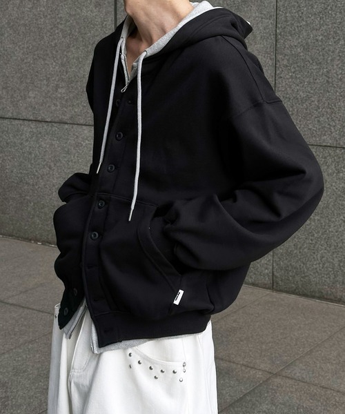 Perushu（ペルーシュ）の「Button Layered Double Zip Hoodie ／ボタンレイヤードダブルジップフーディ（パーカー・メンズ・ボルドー/グレー/ブラック・MEDIUM/LARGE）」の19枚目の写真