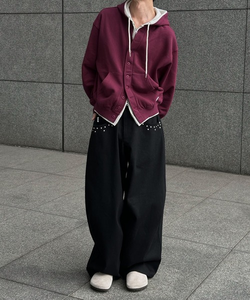 Perushu（ペルーシュ）の「Button Layered Double Zip Hoodie ／ボタンレイヤードダブルジップフーディ（パーカー・メンズ・ボルドー/グレー/ブラック・MEDIUM/LARGE）」の8枚目の写真