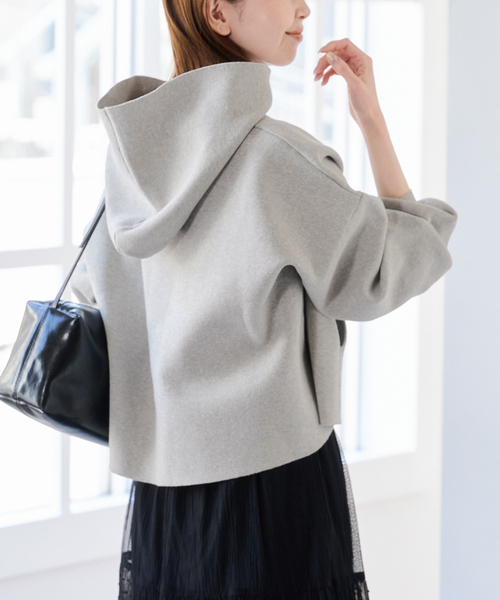 U by SPICK&SPAN(ユーバイスピックアンドスパン)の「スウェットライクニットフーディー(パーカー・レディース・アイボリー/ライトグリーン/ライトグレー・FREE)」の7枚目の写真