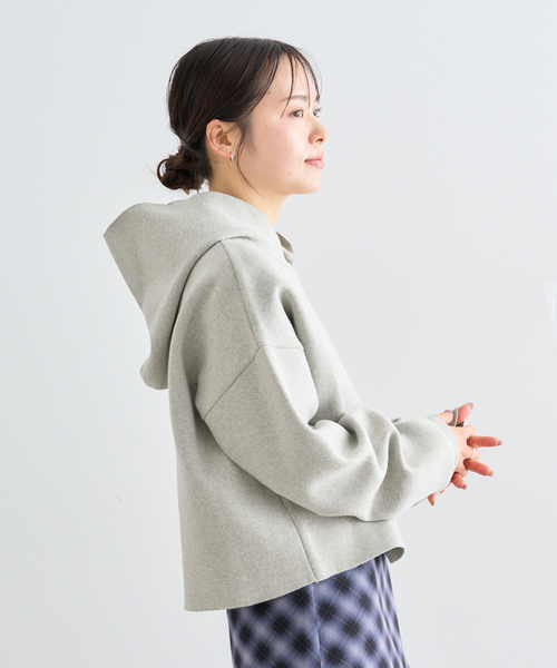 U by SPICK&SPAN(ユーバイスピックアンドスパン)の「スウェットライクニットフーディー(パーカー・レディース・アイボリー/ライトグリーン/ライトグレー・FREE)」の13枚目の写真
