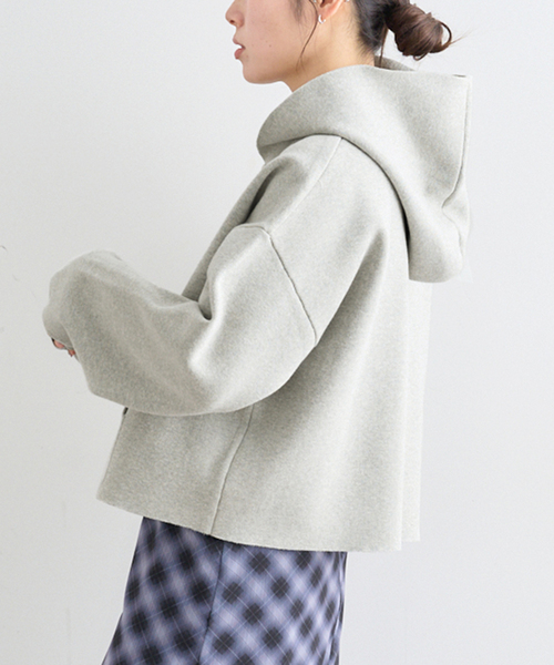 U by SPICK&SPAN(ユーバイスピックアンドスパン)の「スウェットライクニットフーディー(パーカー・レディース・アイボリー/ライトグリーン/ライトグレー・FREE)」の14枚目の写真