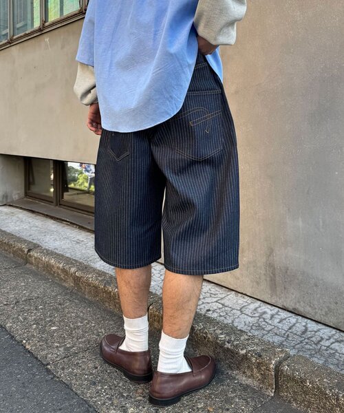 CIAOPANIC(チャオパニック)の「【cian denim/シアンデニム】バギーワイドデニムショーツ/ハーフパンツ(デニムパンツ・レディース・ブラック系その他/ブラック/インディゴブルー/ブルー・MEDIUM/SMALL/LARGE)」の1枚目の写真