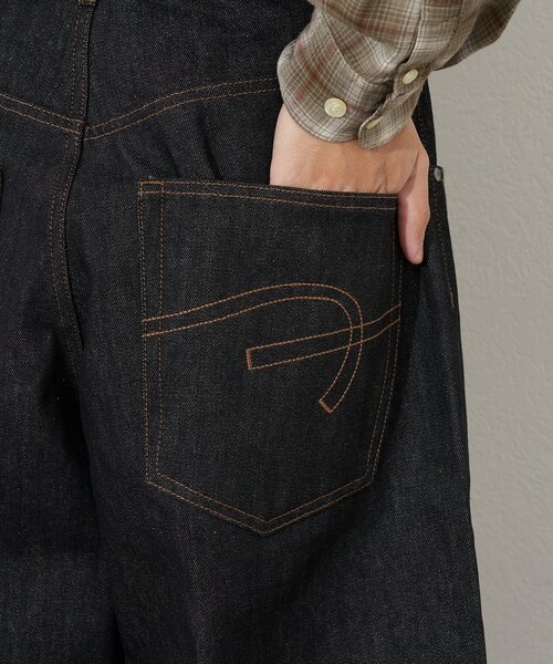 CIAOPANIC(チャオパニック)の「【cian denim/シアンデニム】バギーワイドデニムショーツ/ハーフパンツ(デニムパンツ・レディース・ブラック系その他/ブラック/インディゴブルー/ブルー・MEDIUM/SMALL/LARGE)」の15枚目の写真