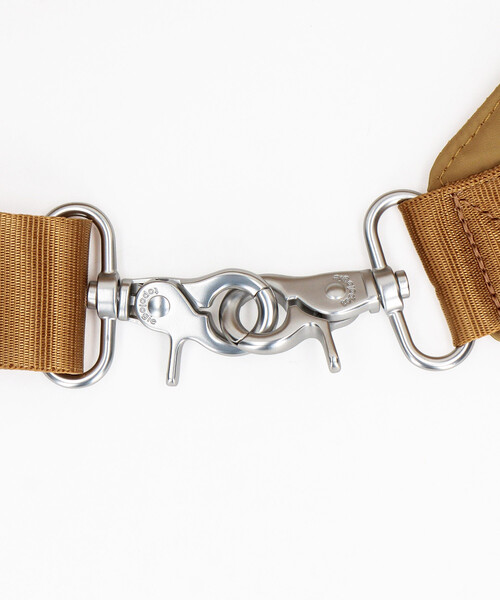 Topologie（トポロジー）の「Topologie/トポロジー Bomber Strap