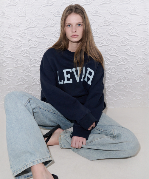 LEVAR(レバー)の「Levar Crewneck Sweatshirt - Classic Navy(スウェット・レディース・その他・FREE)」の1枚目の写真