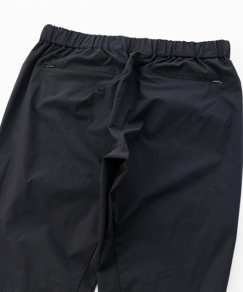 BALR.（ボーラー）の「JP LIGHTWEIGHT SHELL PANTS（その他パンツ・メンズ・ブラック・LARGE/MEDIUM）」の8枚目の写真