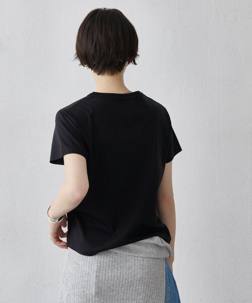 COLONY 2139(コロニートゥーワンスリーナイン)の「【リバイバル】スマートコンパクトTシャツ(Tシャツ/カットソー・レディース・チャコールグレー/ブラック/ホワイト・LARGE/MEDIUM/SMALL)」の21枚目の写真