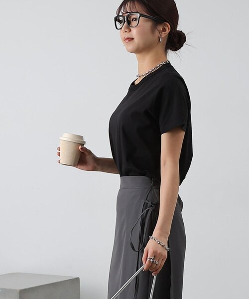 COLONY 2139(コロニートゥーワンスリーナイン)の「【リバイバル】スマートコンパクトTシャツ(Tシャツ/カットソー・レディース・チャコールグレー/ブラック/ホワイト・LARGE/MEDIUM/SMALL)」の6枚目の写真