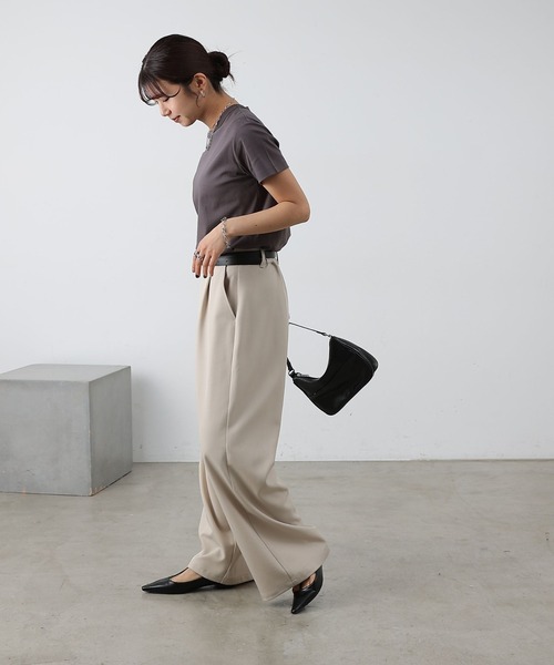 COLONY 2139（コロニートゥーワンスリーナイン）の「スマートコンパクトTシャツ（Tシャツ/カットソー・レディース・チャコールグレー/ブラック/ホワイト・LARGE/MEDIUM/SMALL）」の14枚目の写真