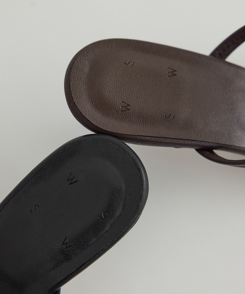 SALON adam et rope'(サロン アダム エ ロペ)の「【W S(ドゥーブル)】レザーヒールサンダル(サンダル・レディース・ダークブラウン/ブラック・37/36.5/36/37.5)」の6枚目の写真